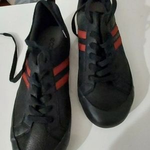 Ecco Black Leather patent lace up/comfort casual Men shoes US 13/New without box